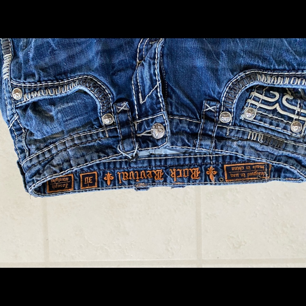 Rock Revivals men’s